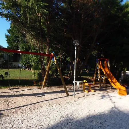 Missipezza A Frassanito Aparthotel Alimini